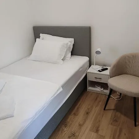 Adriatica Single Vendégház 3*